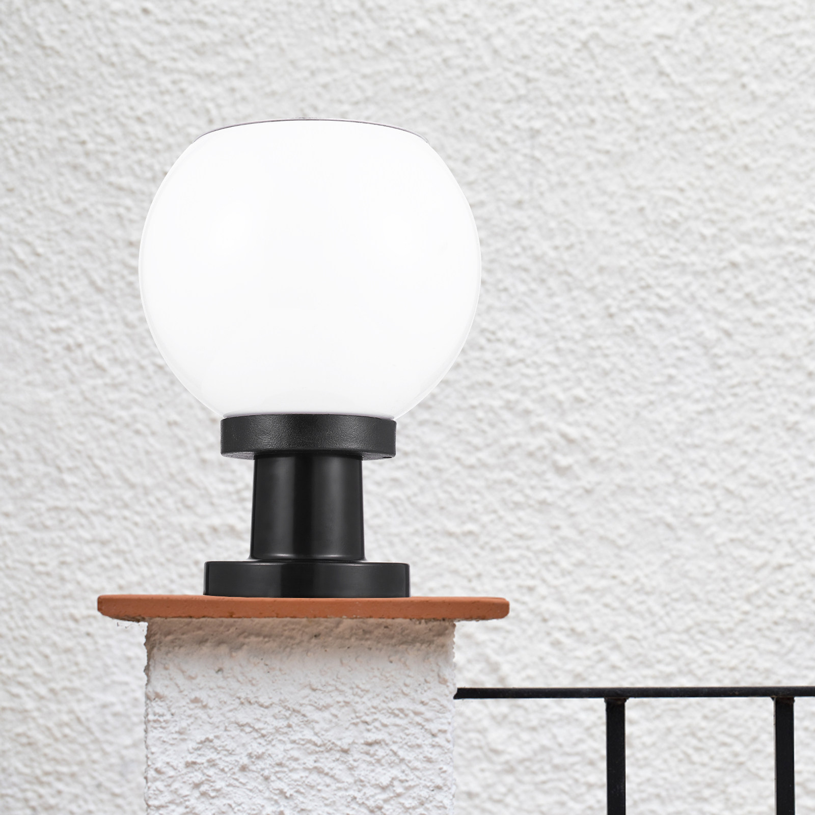 1 Solar Powered Round LED Wall - đánh giá và giá Outdoor Lighting And Landscape